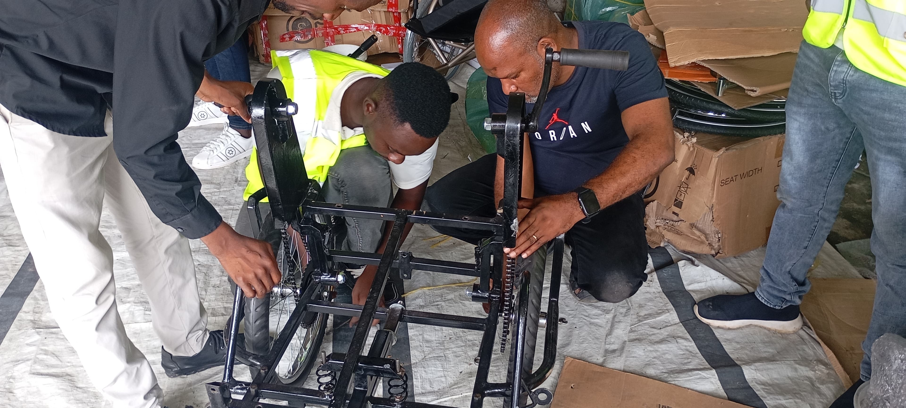 Capacitação dos Membros da ACIS em Montagem de Cadeiras de Rodas